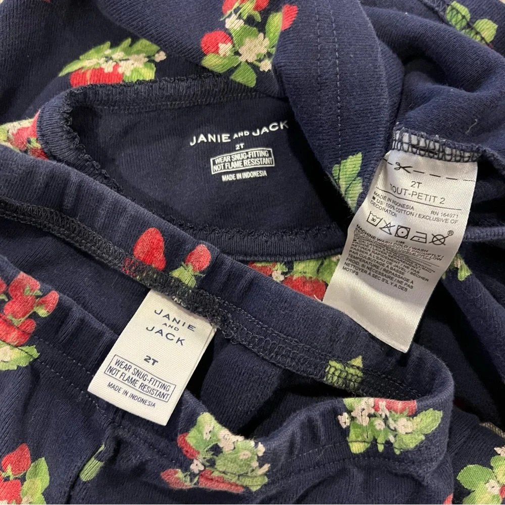 Janie and Jack navy blue strawberry long pajamas 2T
